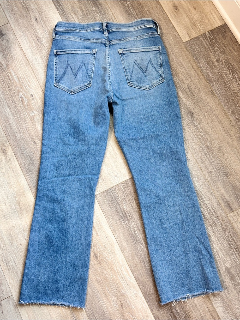 MOTHER  The Tripper Ankle Fray Jeans in Medium Blue Fade - Picture 3 of 4